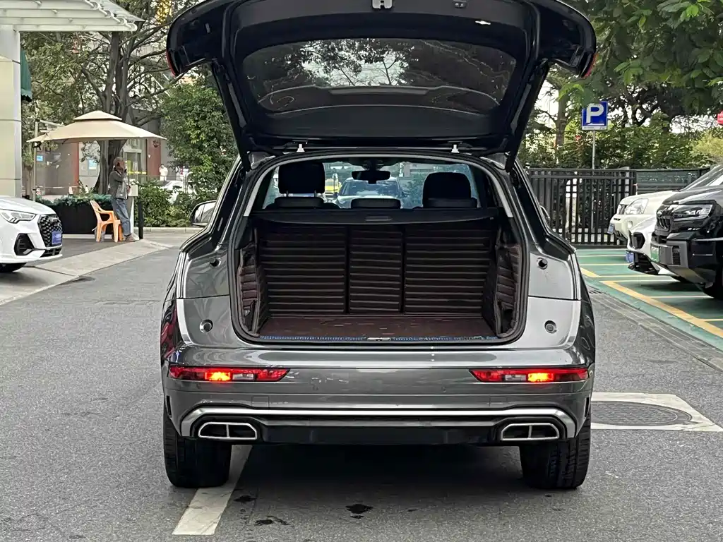 Audi Q5L 2022 — фото 7