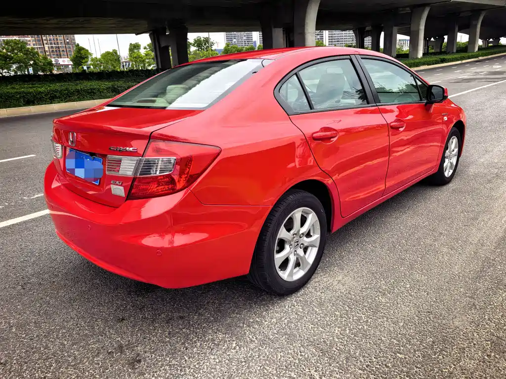 Honda Civic 2013 — фото 19