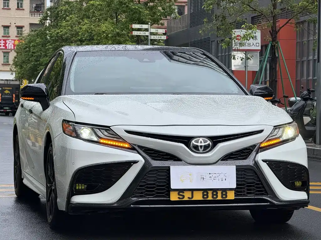 Toyota Camry 2022
