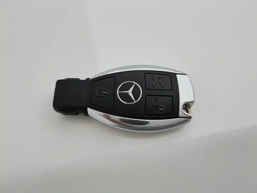 Mercedes-Benz C-Class 2017 — фото 19
