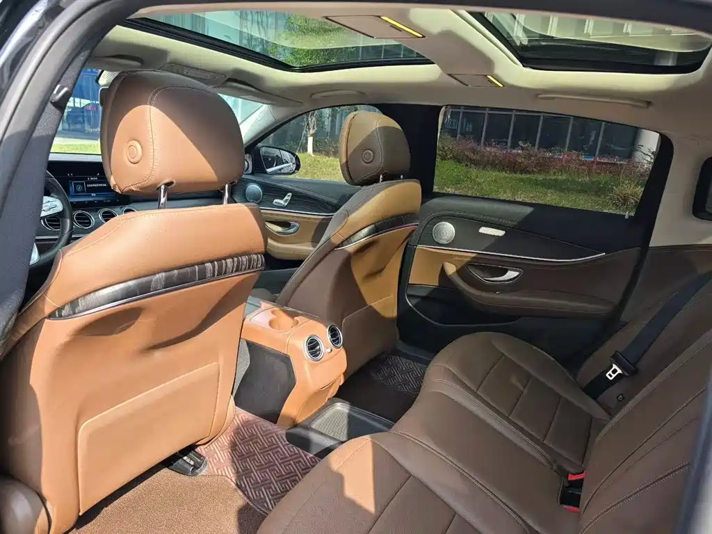 Mercedes-Benz E-Class 2020 — фото 6