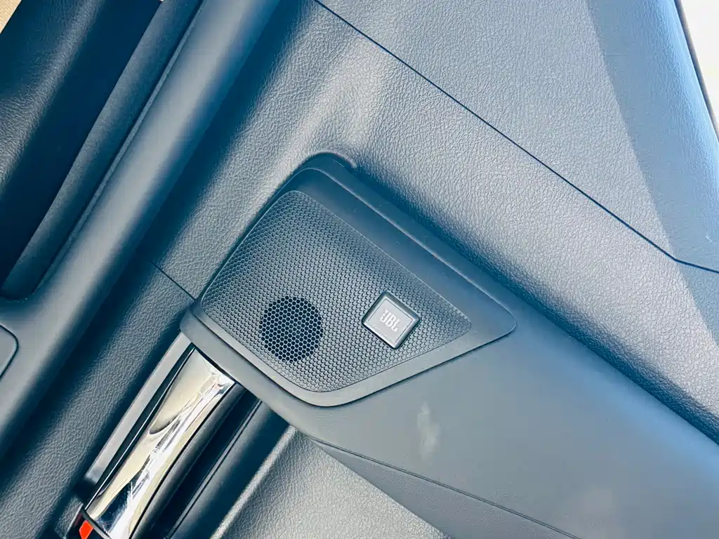 Toyota Vellfire 2021 — фото 32