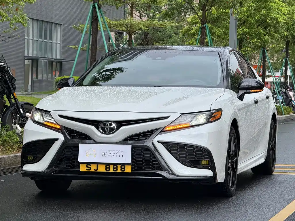Toyota Camry 2022