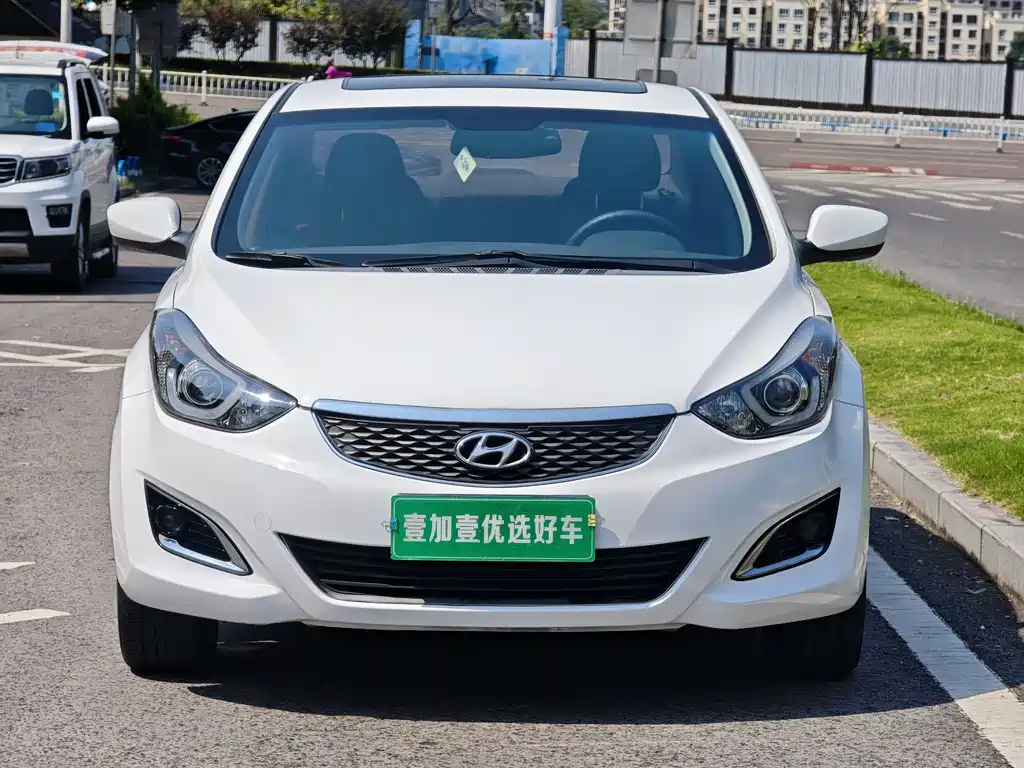 Hyundai Elantra 2016