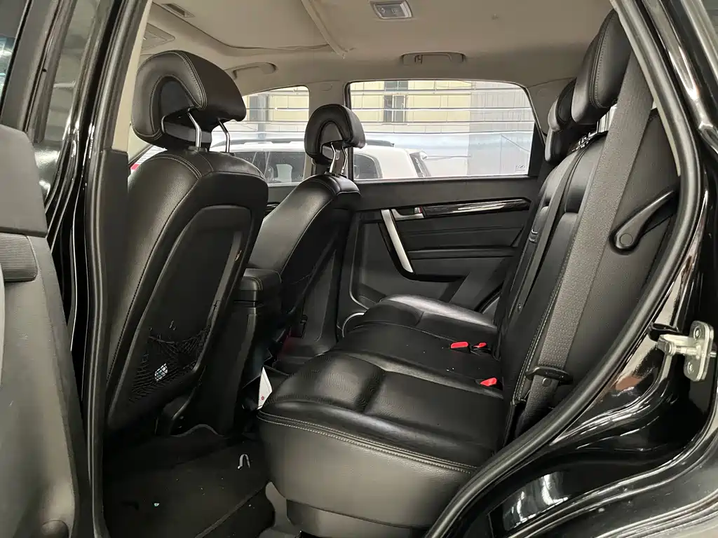 Chevrolet Captiva 2017 — фото 12