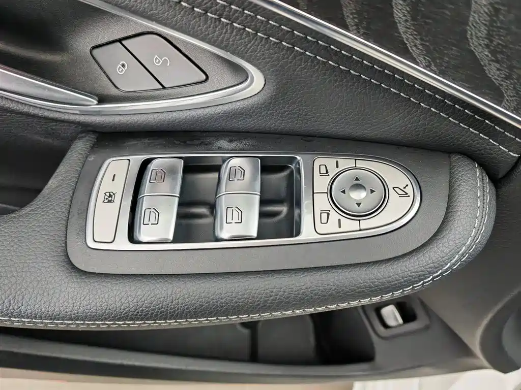 Mercedes-Benz C-Class 2017 — фото 9