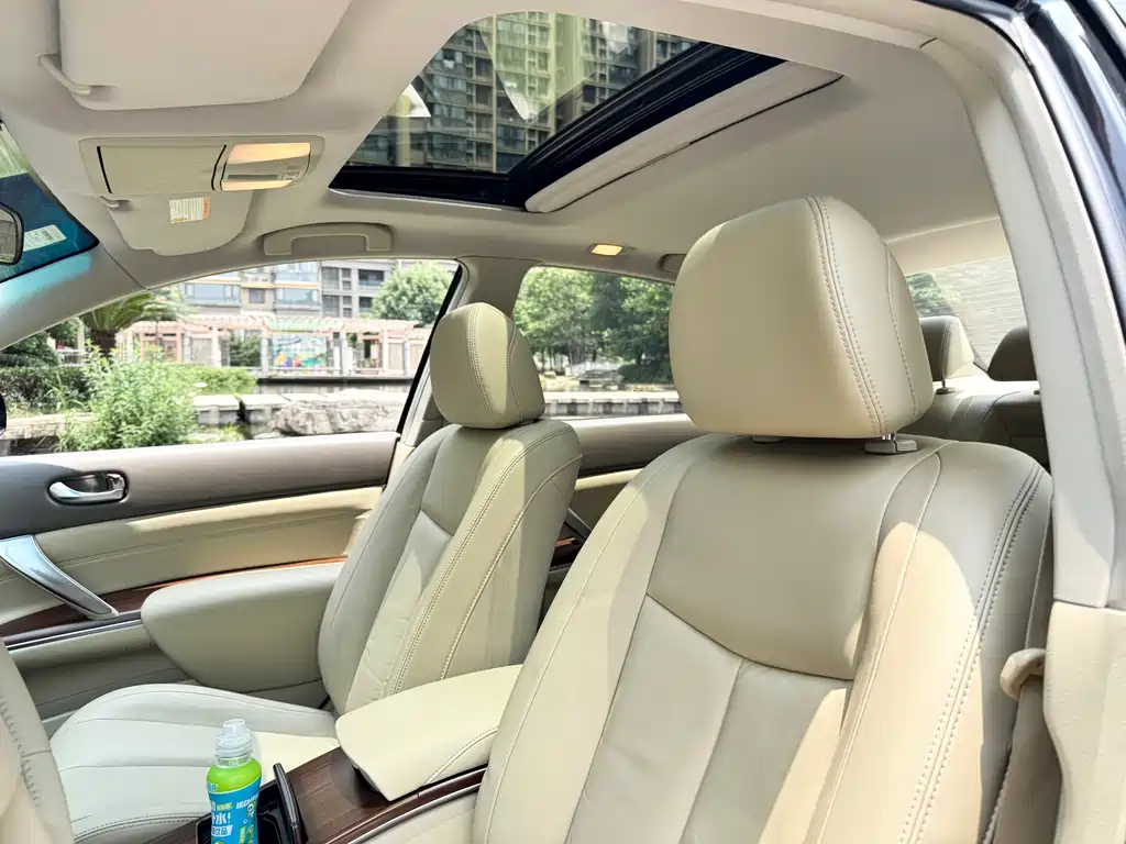 Nissan Teana 2010 — фото 13