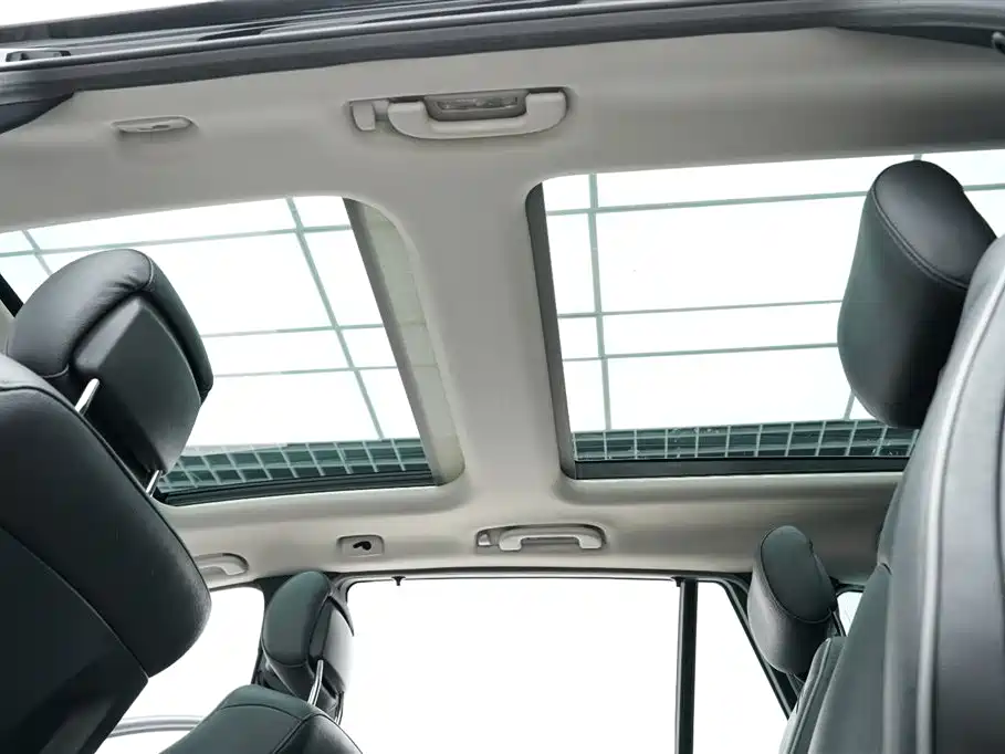 Mercedes-Benz R-Class 2015 — фото 18
