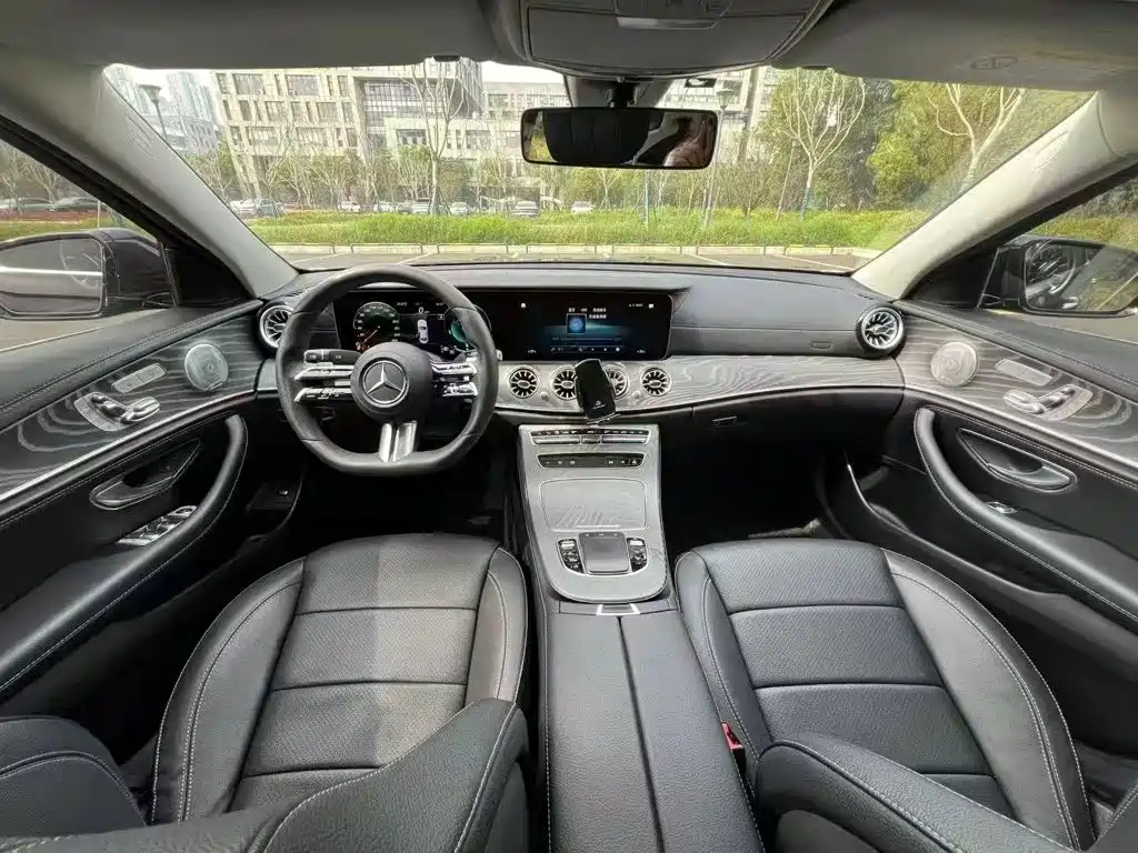 Mercedes-Benz E-Class 2021 — фото 3