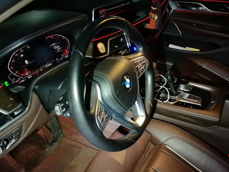 BMW 7 Series 2021 — фото 15