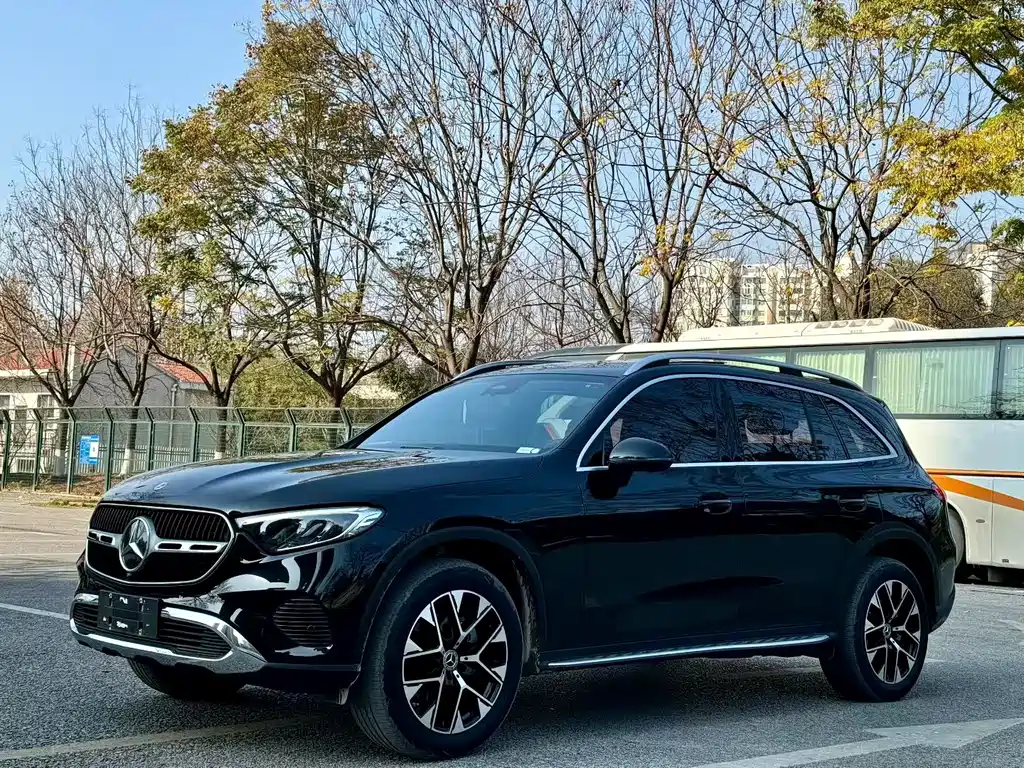 Mercedes-Benz GLC 2024 — фото 1