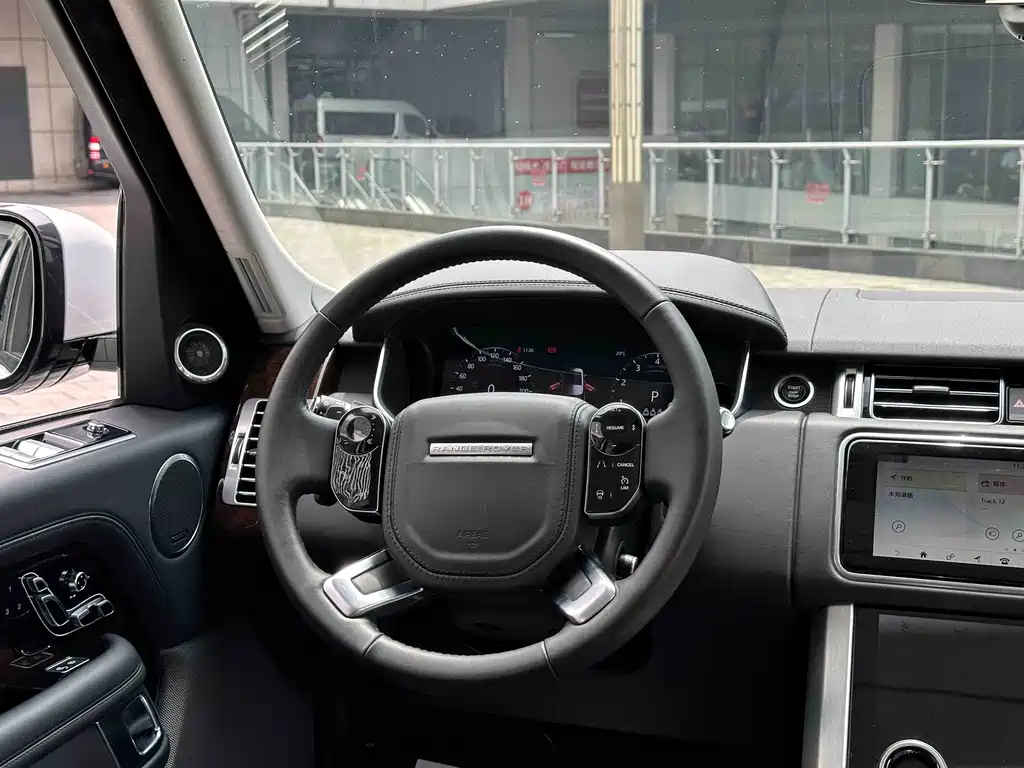 Land Rover Range Rover 2020 — фото 6