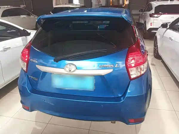 Toyota Yaris L 2014