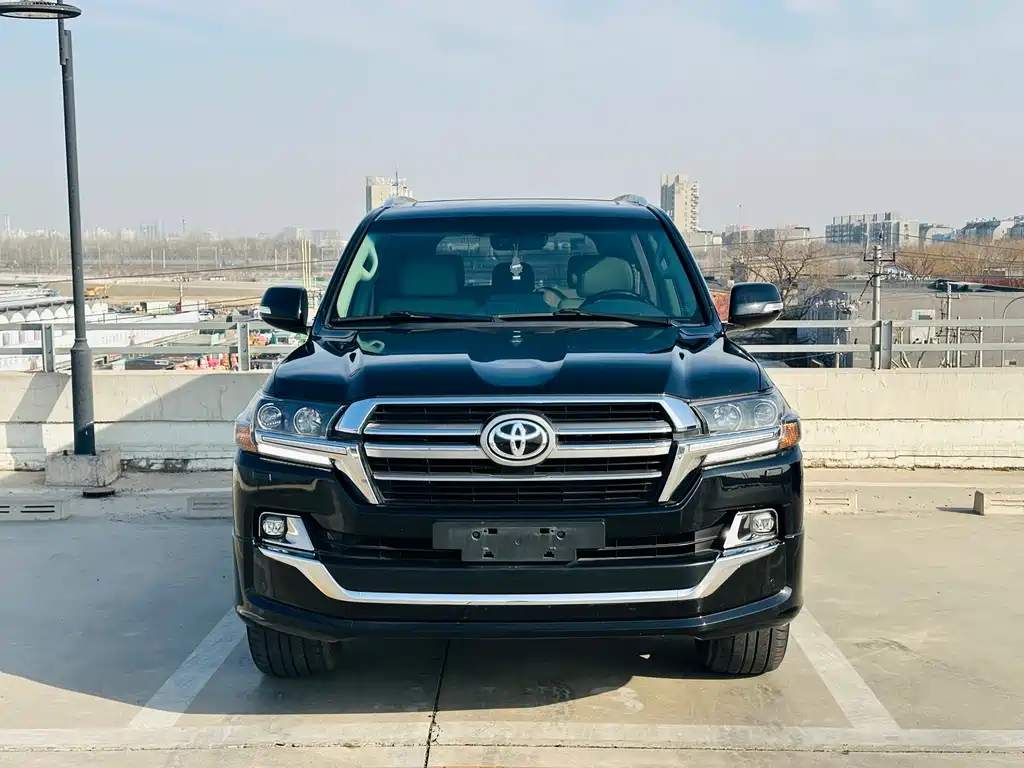Toyota Land Cruiser 2020 — фото 2