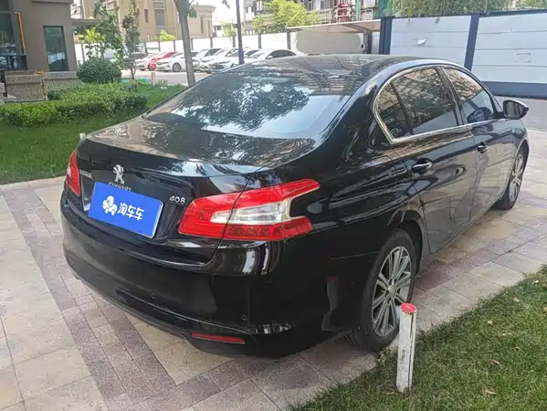 Peugeot 408 2016