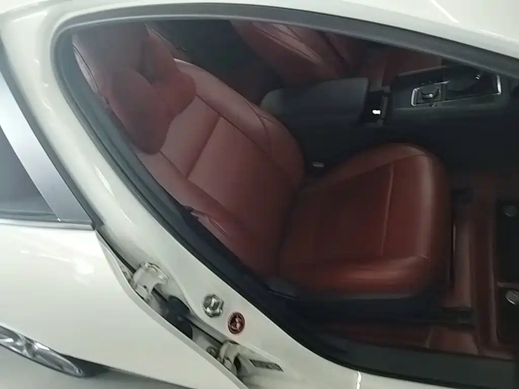 Mazda 3 Axela 2023 — фото 25