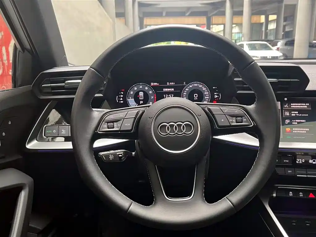 Audi A3 2024 — фото 13