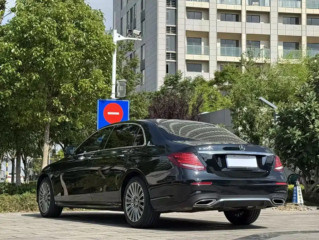 Mercedes-Benz E-Class 2019