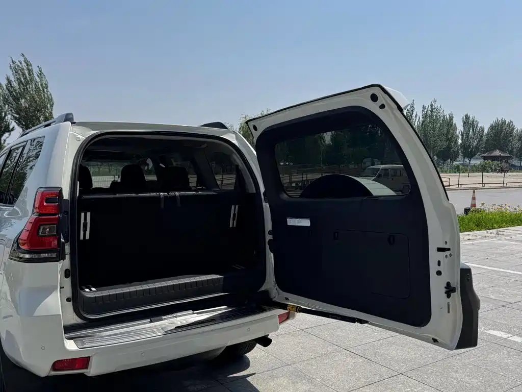 Toyota Prado 2018