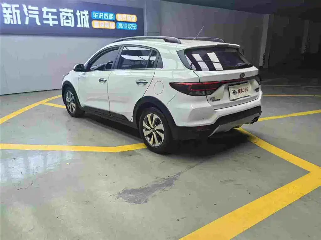 Kia KX Cross 2019 — фото 9
