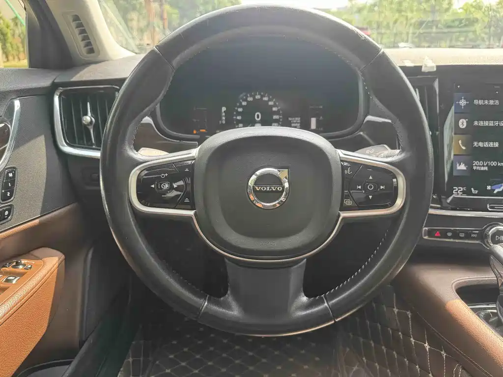 Volvo S90 2018 — фото 11