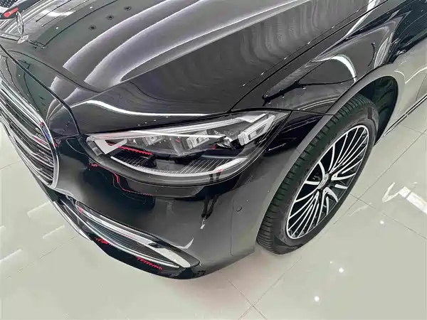 Mercedes-Benz S-Class 2024