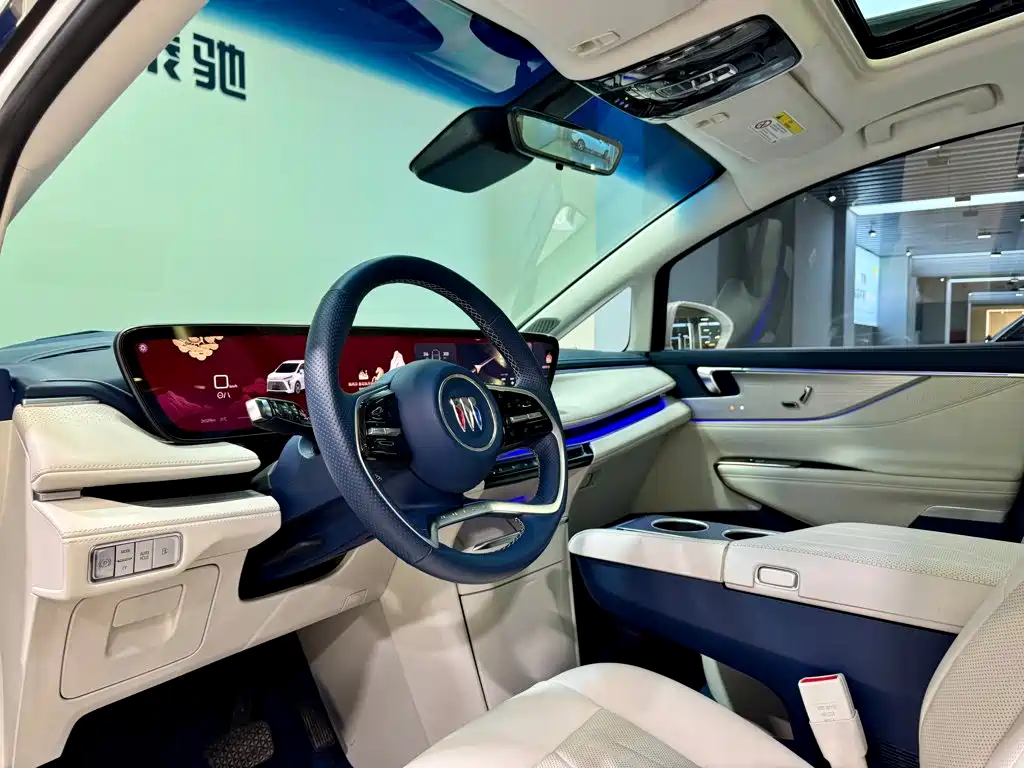 Buick GL8 New Energy 2025 — фото 24