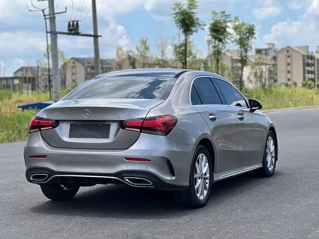 Mercedes-Benz A-Class 2020 — фото 6