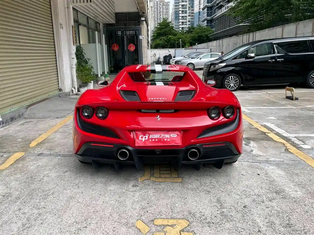 Ferrari F8 2023 — фото 9