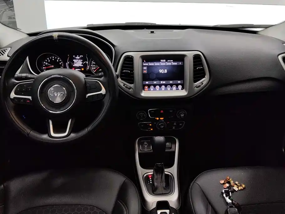 Jeep Compass 2020 — фото 12