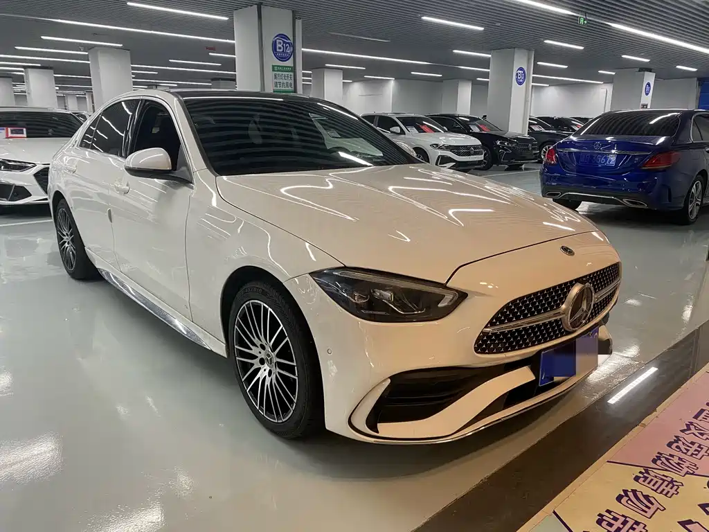 Mercedes-Benz C-Class 2022