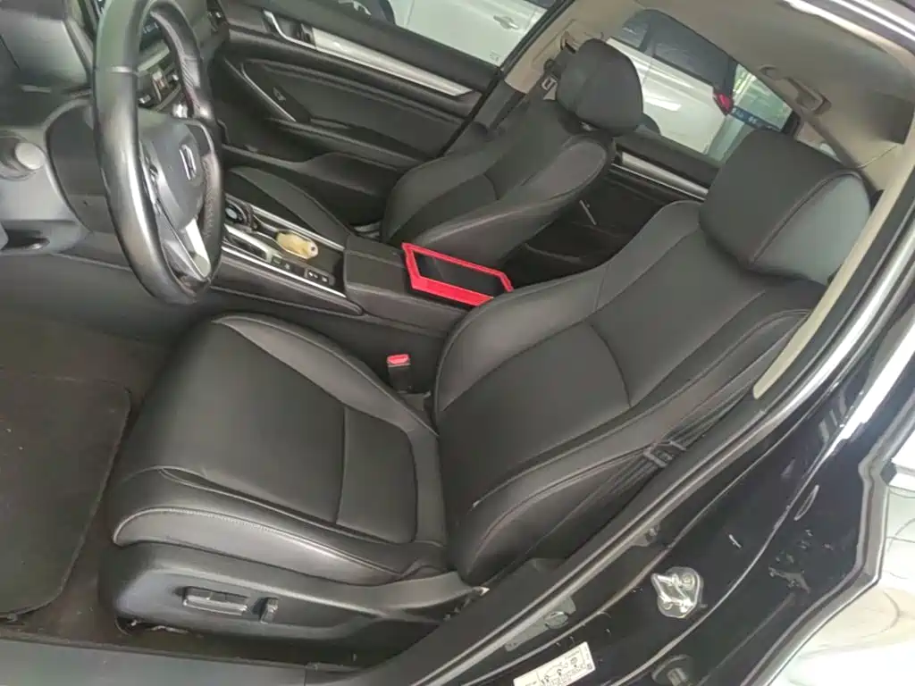 Honda Accord 2023 — фото 15