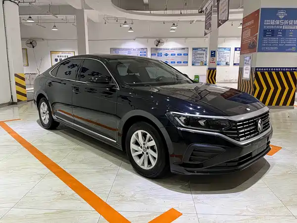 Volkswagen Passat 2023
