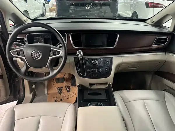 Buick GL8 2018