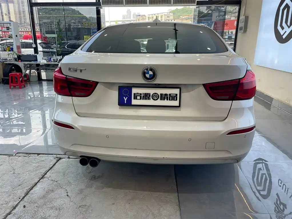 BMW 3 Series GT 2018 — фото 21