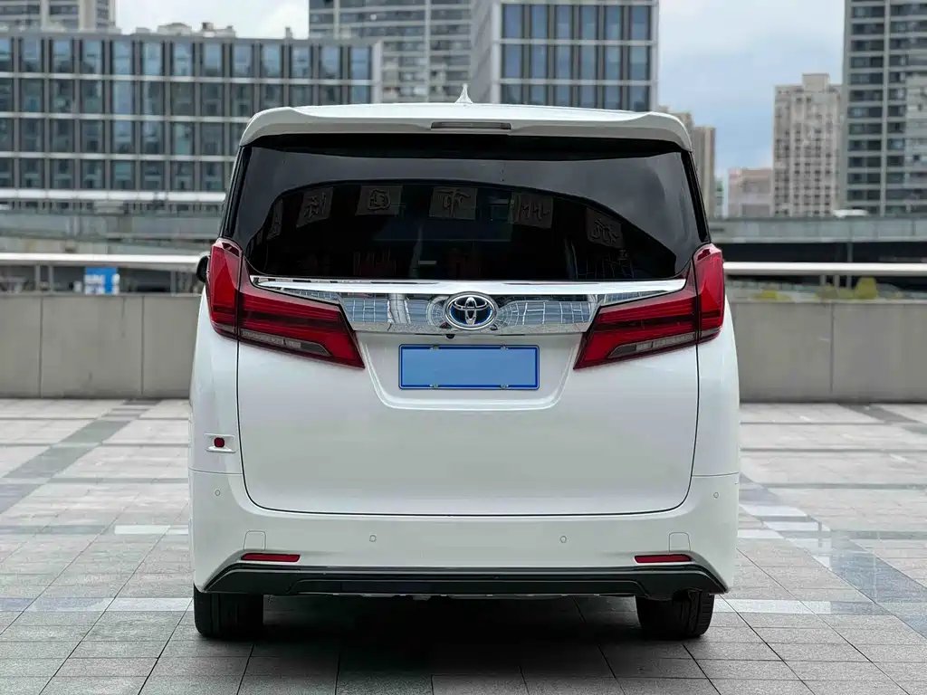 Toyota Alphard 2020 — фото 4