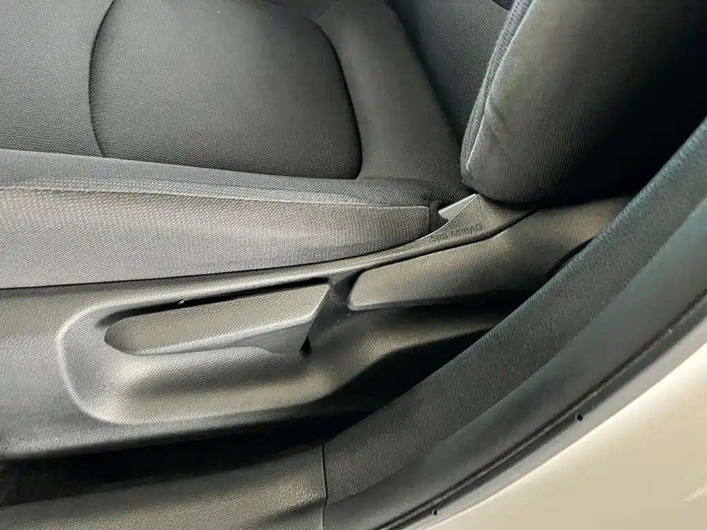 Toyota Corolla 2022 — фото 18