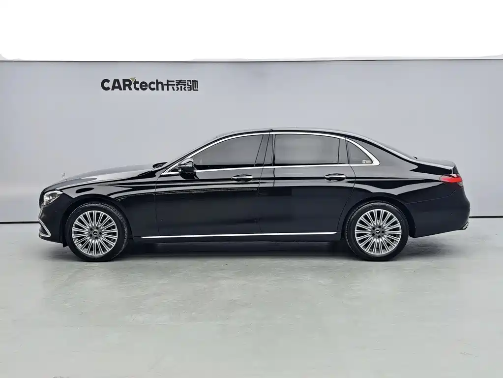 Mercedes-Benz E-Class 2021 — фото 16