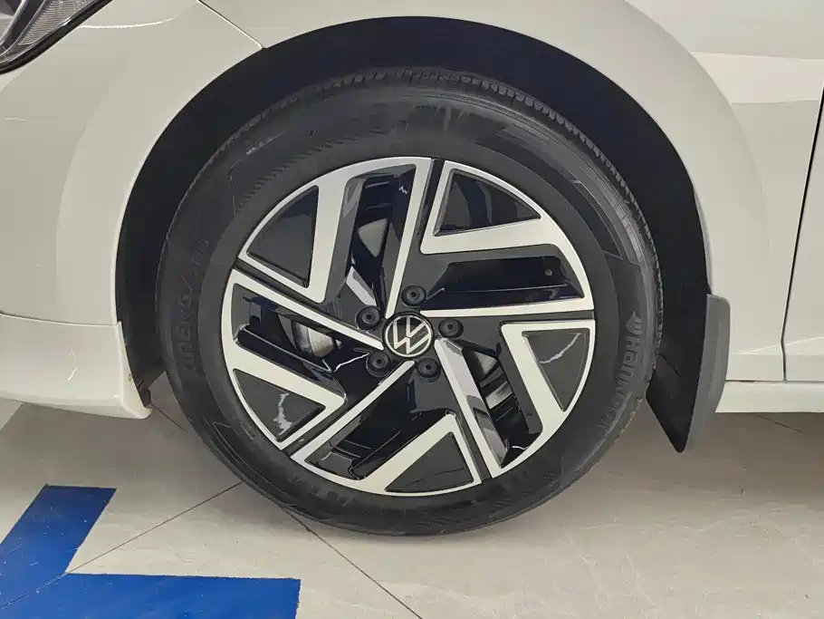 Volkswagen Sagitar 2023