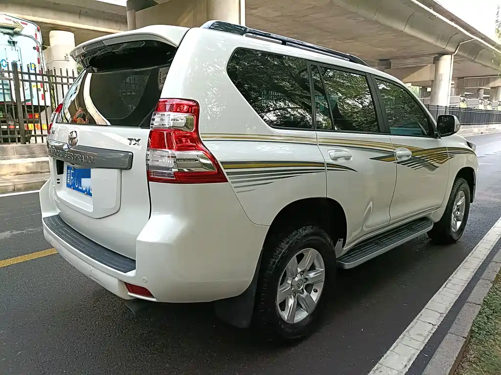 Toyota Prado 2017 — фото 14