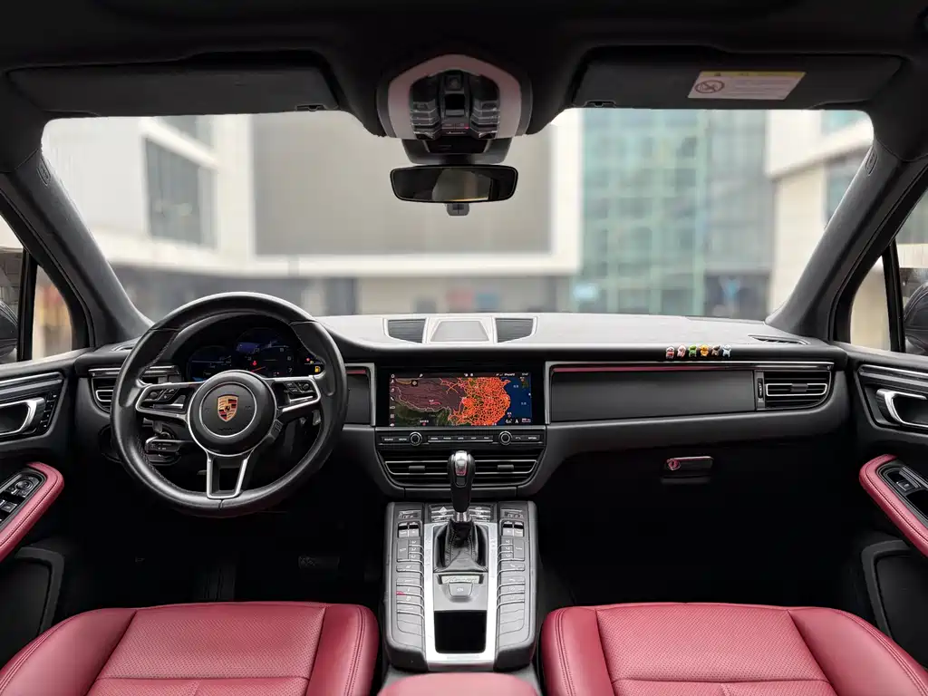Porsche Macan 2019 — фото 10