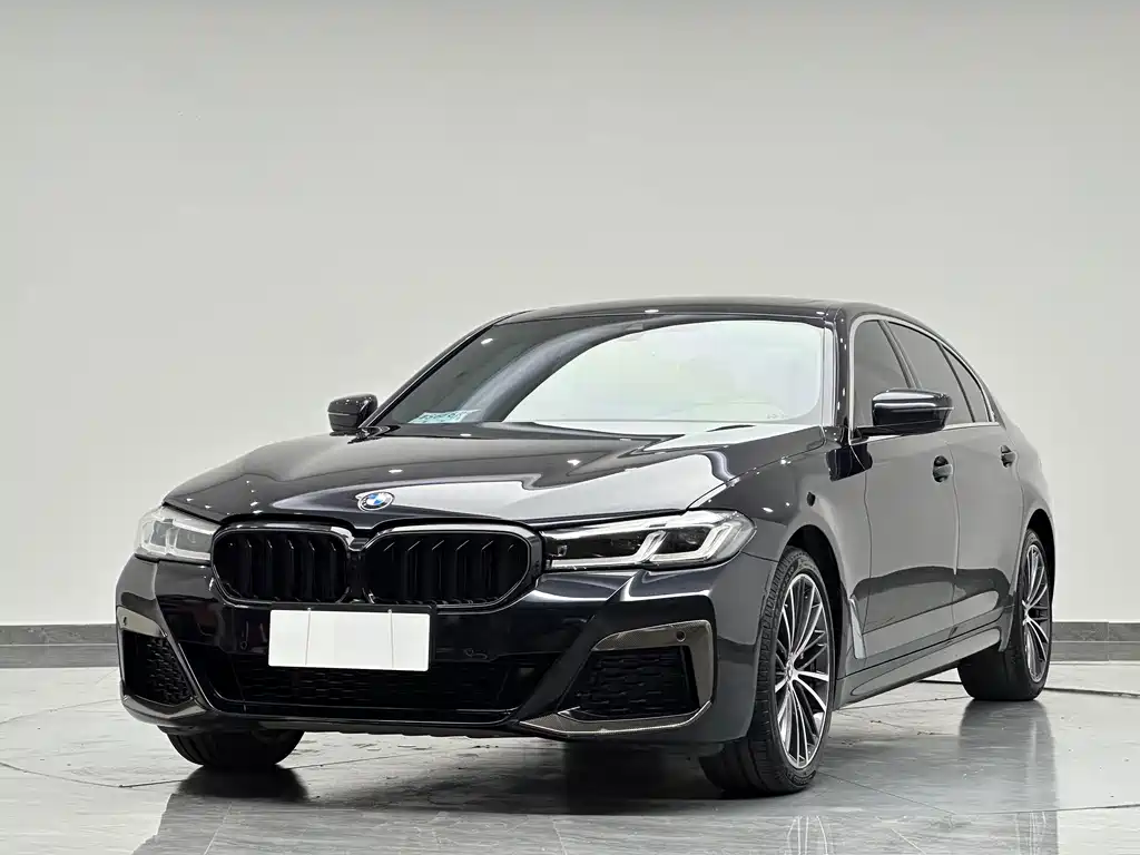 BMW 5 Series 2021 — фото 1