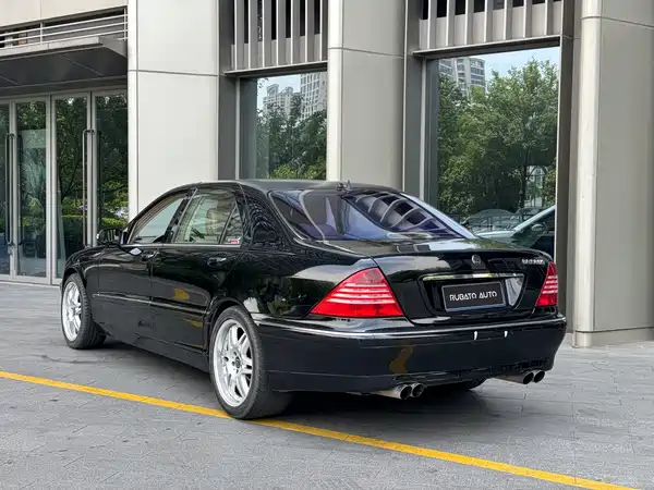 Mercedes-Benz S-Class 2004