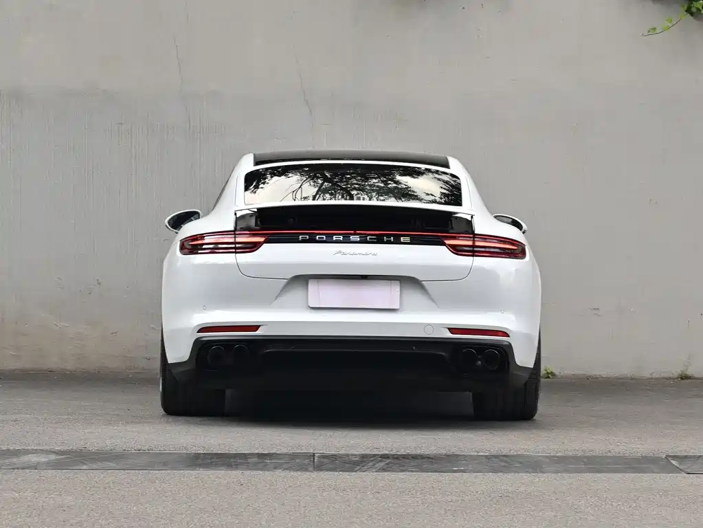 Porsche Panamera 2021 — фото 26