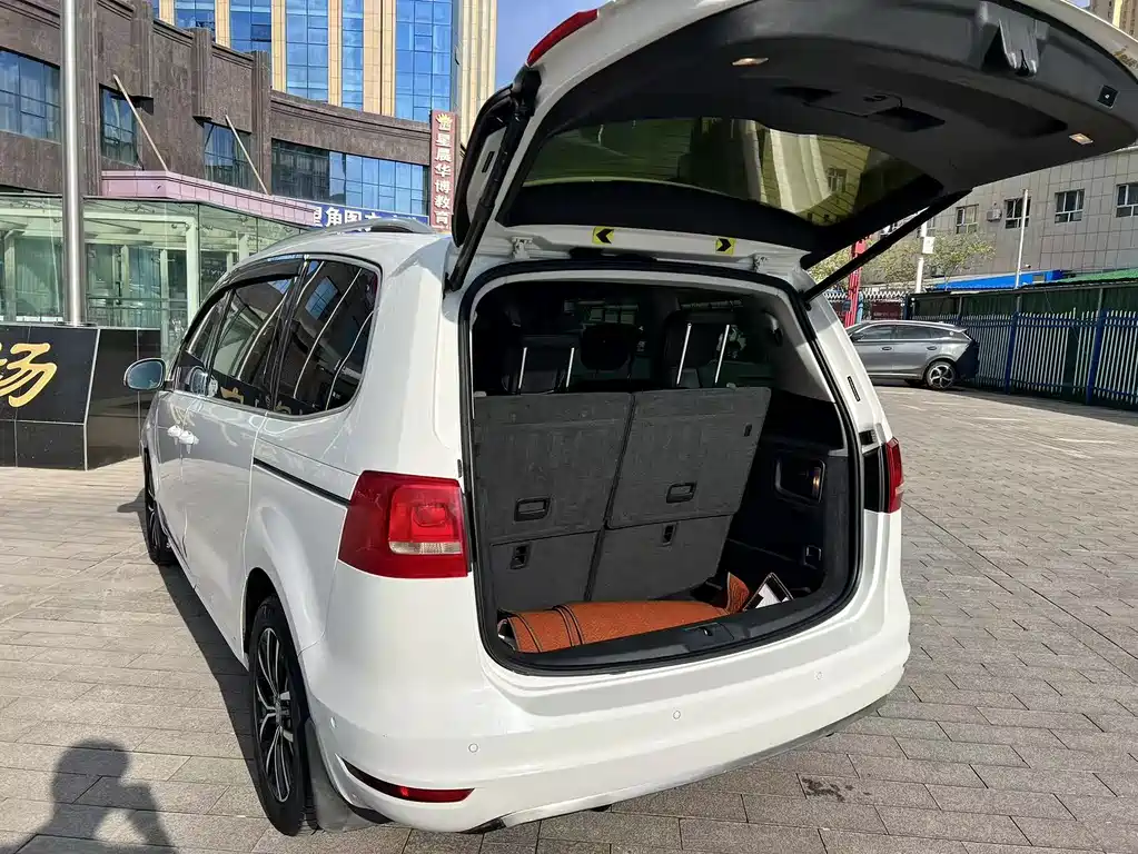 Volkswagen Sharan 2016 — фото 13