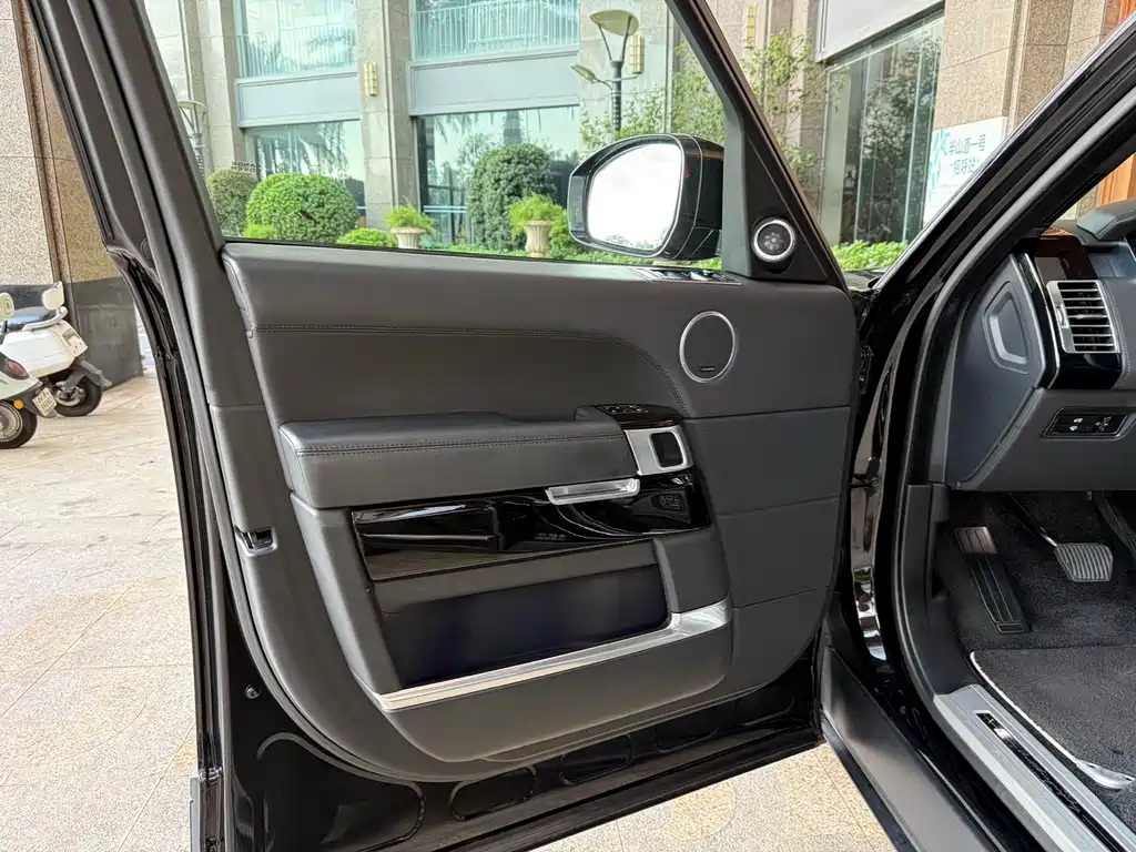 Land Rover Range Rover 2015 — фото 15