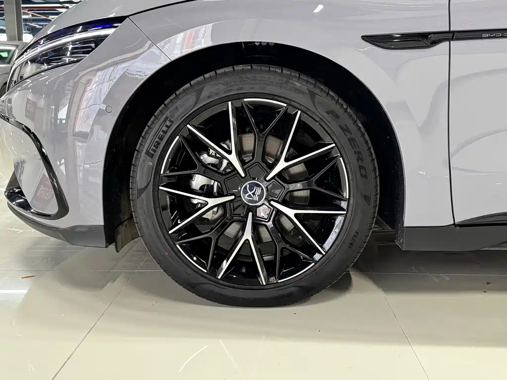 BYD Han 2025
