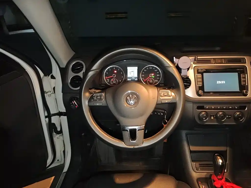 Volkswagen Tiguan 2014