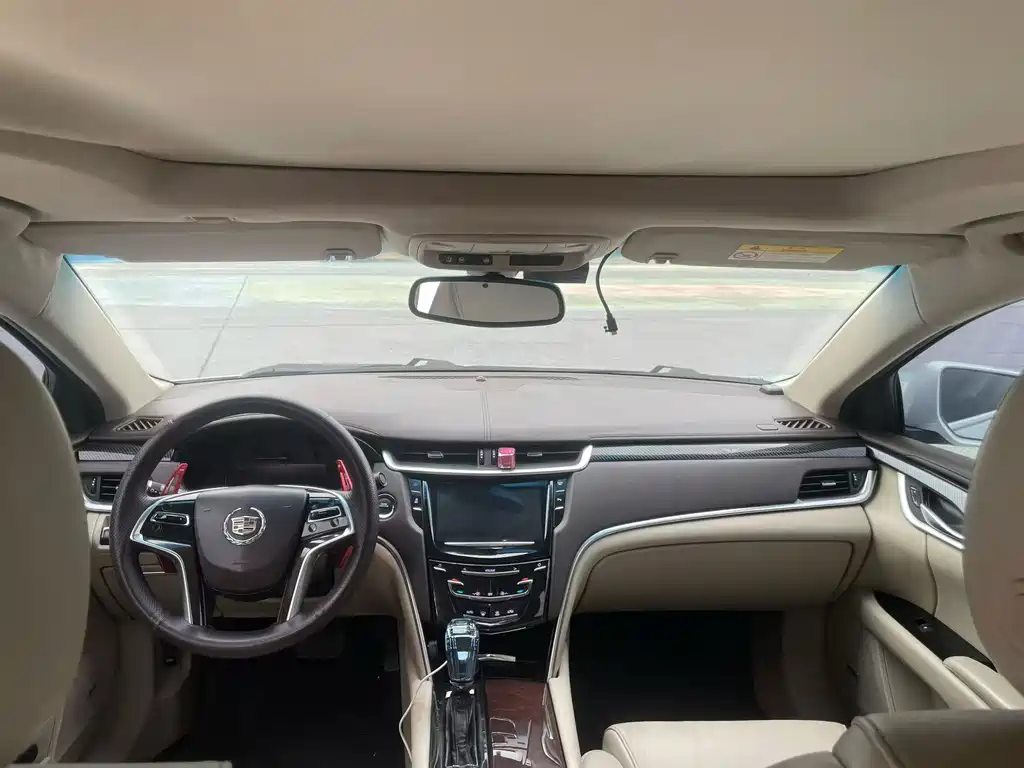Cadillac XTS 2016 — фото 9