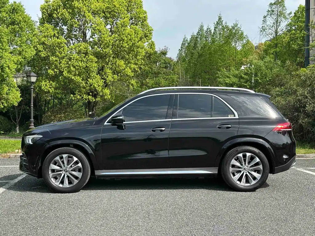 Mercedes-Benz GLE 2023 — фото 4